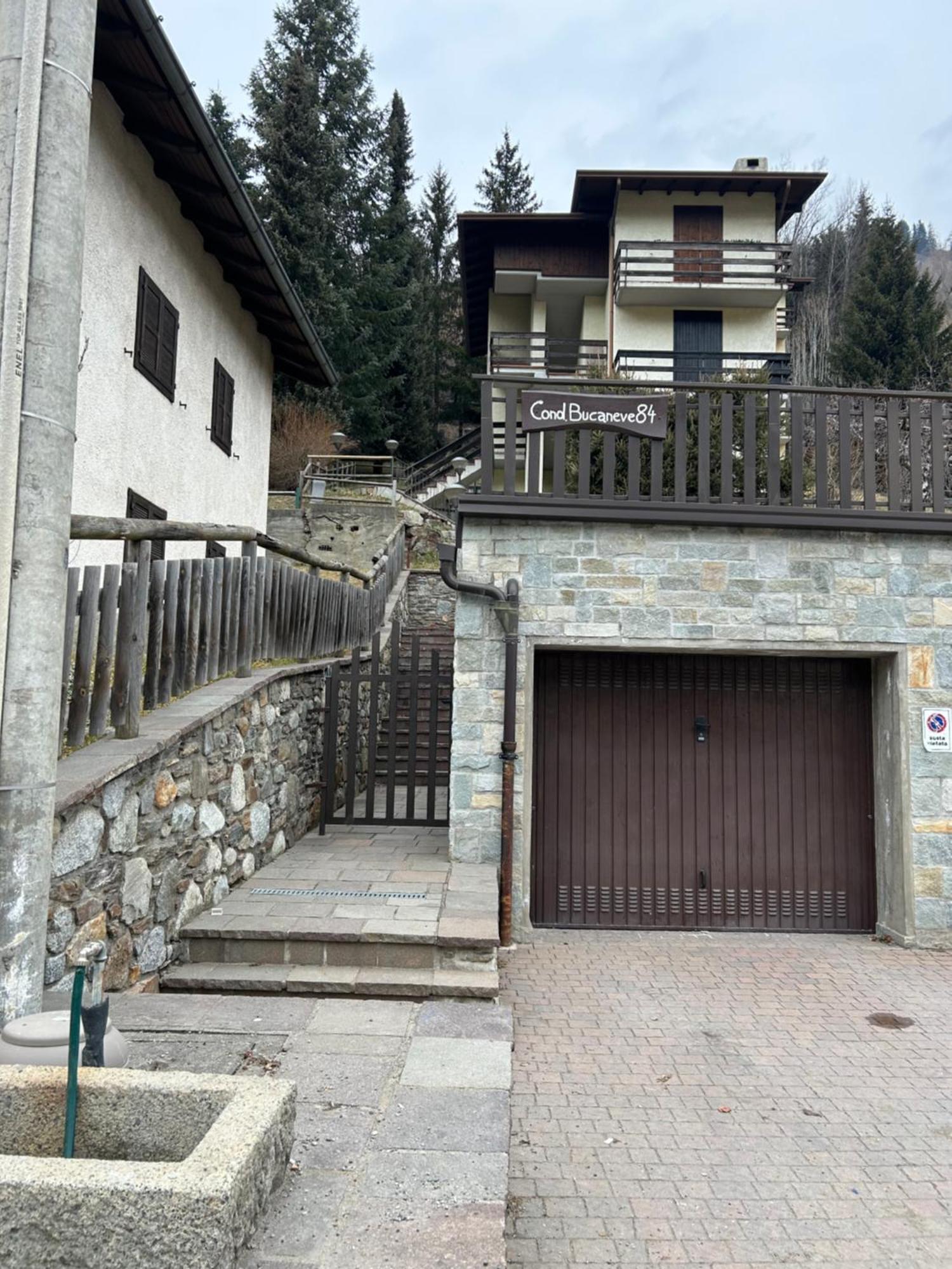 Pontagna Di Temu Palazzina Bucaneve Luaran gambar